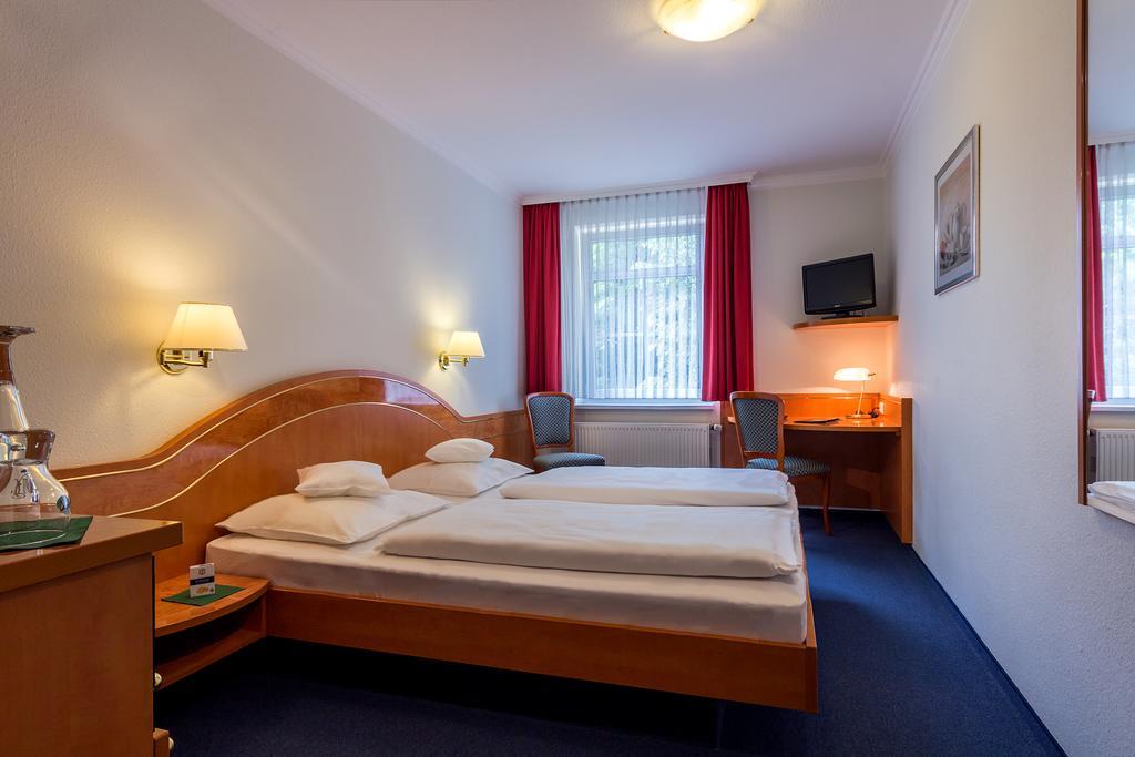 Akzent Hotel Privat - Das Nichtraucherhotel Дрезден Экстерьер фото